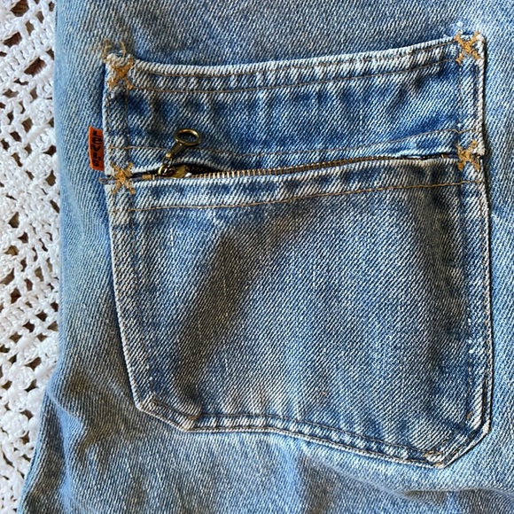 1970’s Vintage Levi’s Jeans in Great Vintage Condition! - Picture 5 of 14